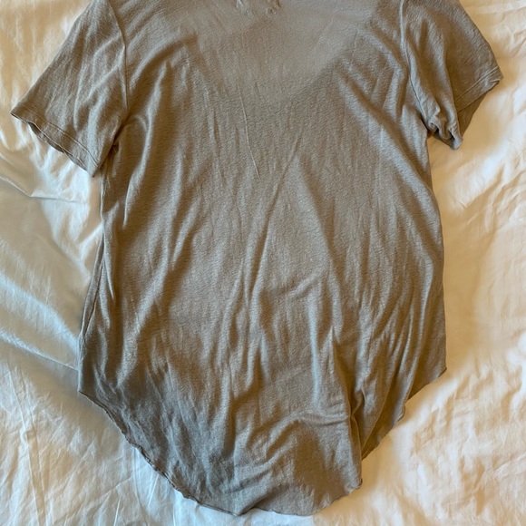 Aritzia TNA top - Picture 3 of 3